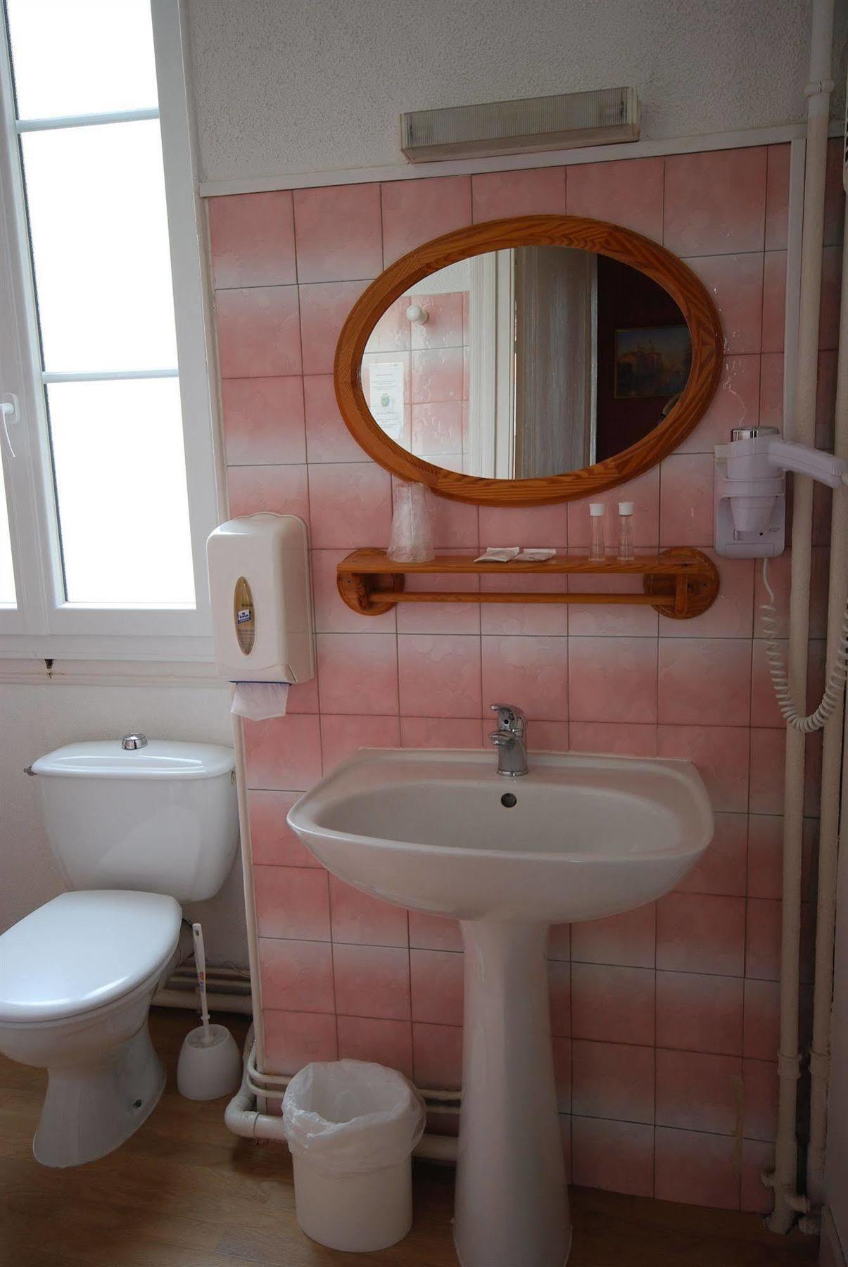 Hotel Adour 2*